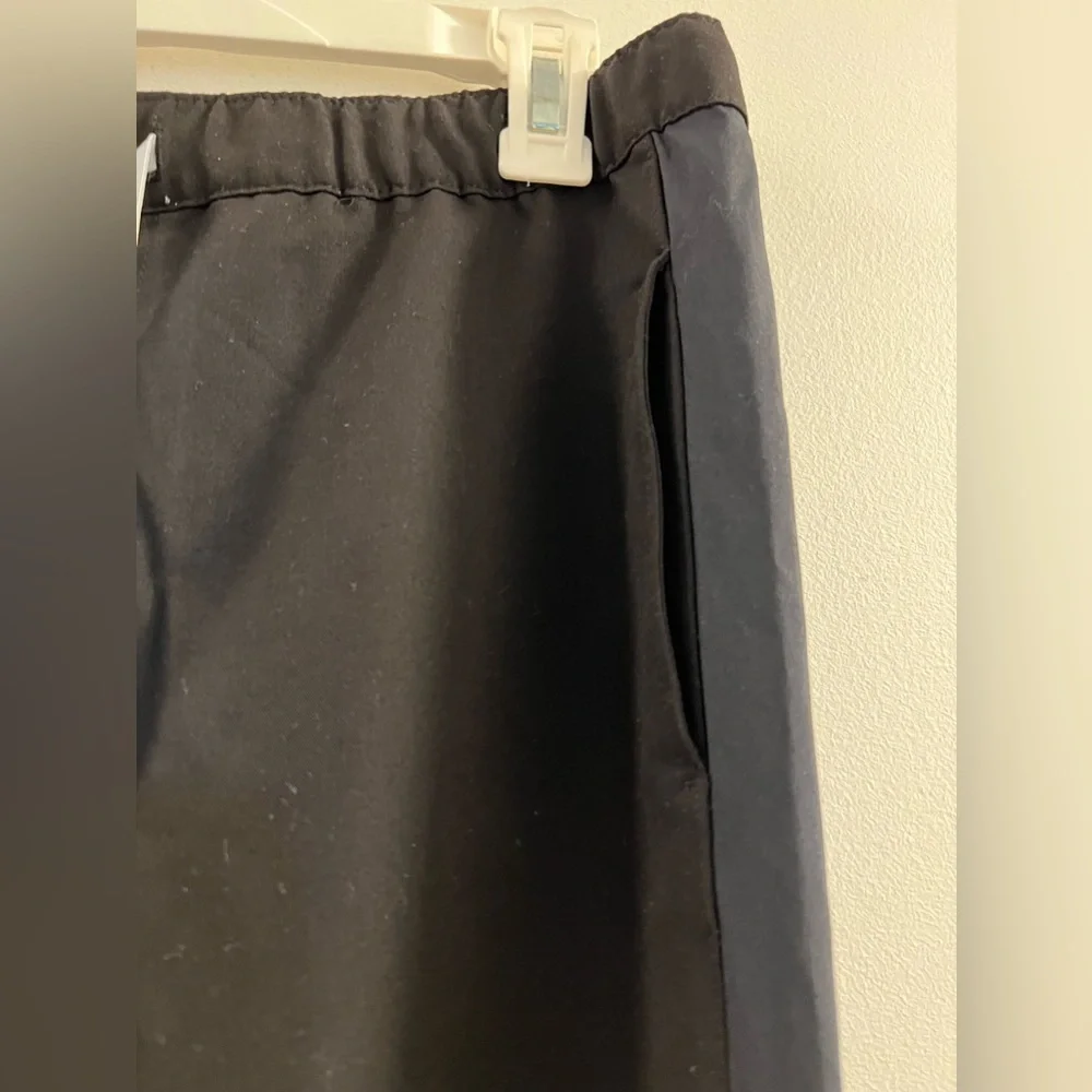 16. FIGS PISCO PANELED CLASSIC SCRUB PANT